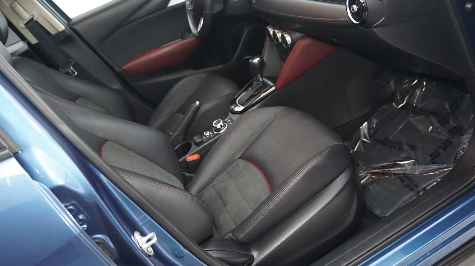 More photos of 2018 Mazda CX-3 Grand Touring at Auto City, CA