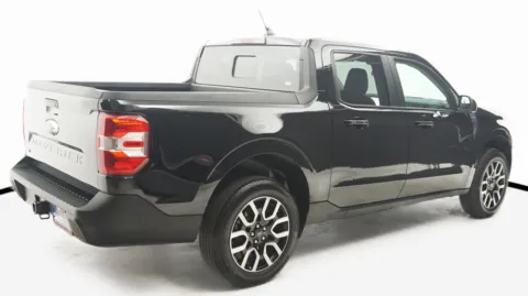 More photos of 2024 Ford Maverick LARIAT at Auto City, CA