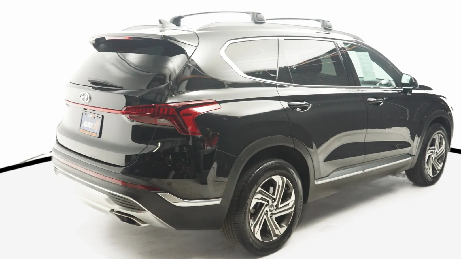 More photos of 2022 Hyundai Santa Fe SEL at Auto City, CA