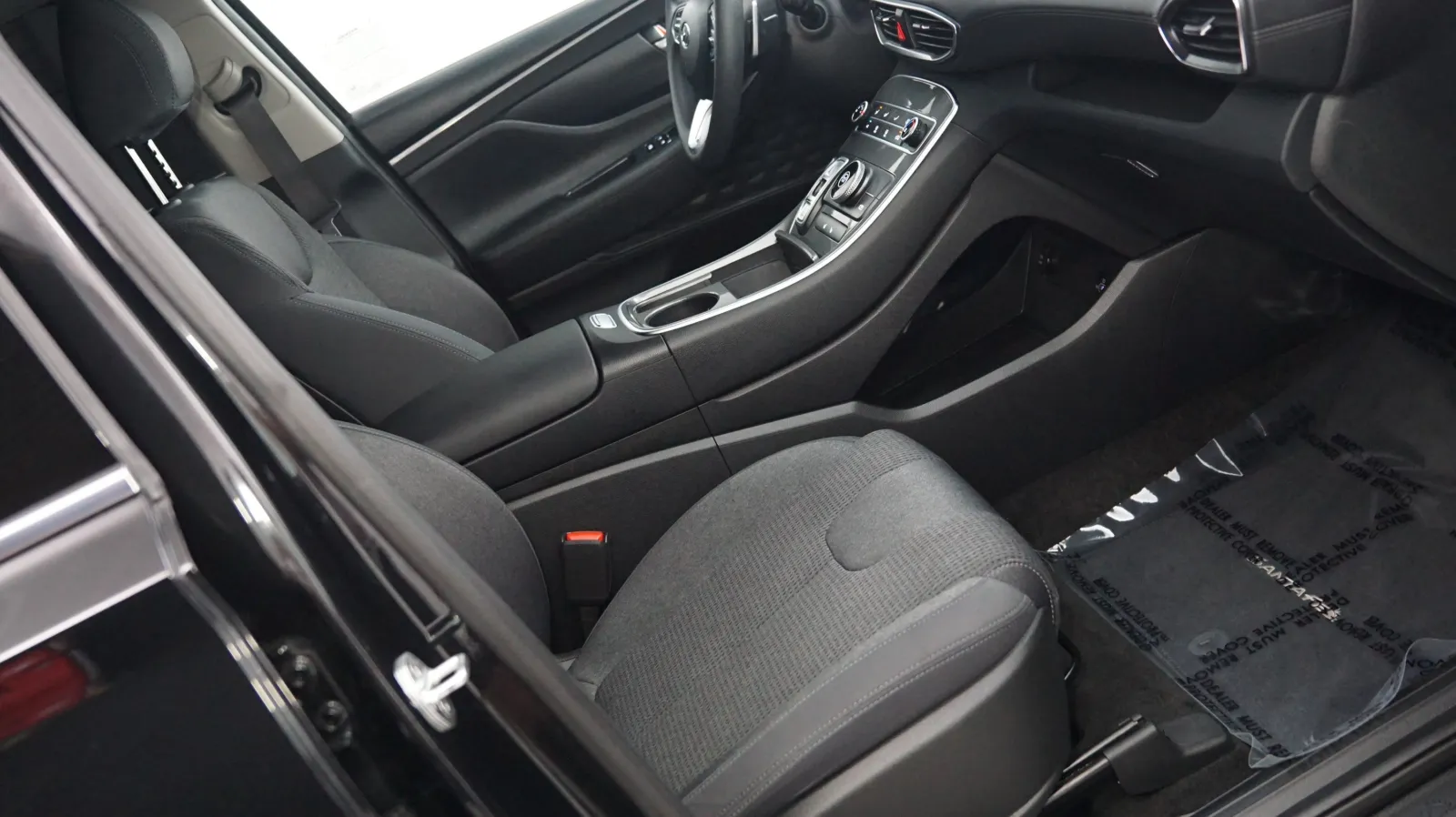 More photos of 2022 Hyundai Santa Fe SEL at Auto City, CA