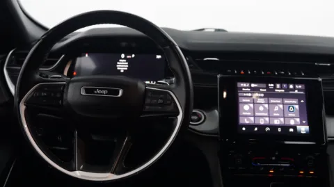 More photos of 2022 Jeep Grand Cherokee L Altitude at Auto City, CA