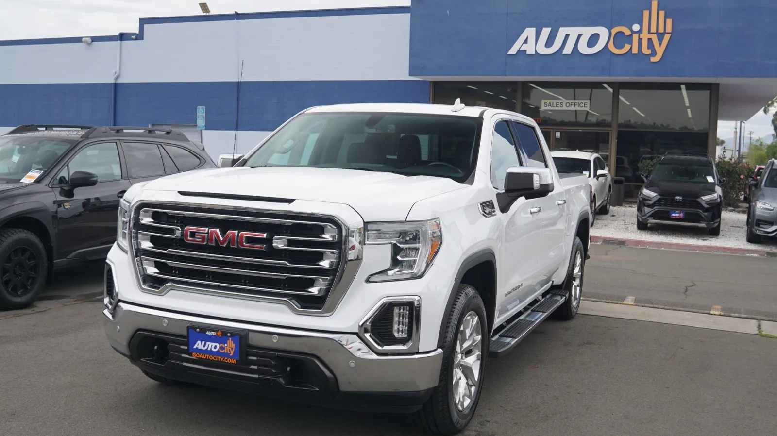 White 2020 GMC Sierra 1500 SLT for sale in El Cajon, CA