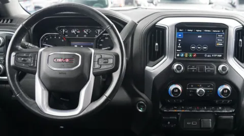 More photos of 2020 GMC Sierra 1500 SLT at Auto City, CA