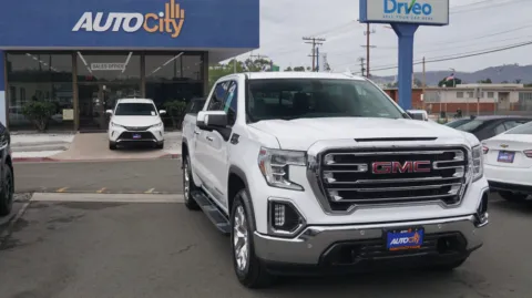 More photos of 2020 GMC Sierra 1500 SLT at Auto City, CA