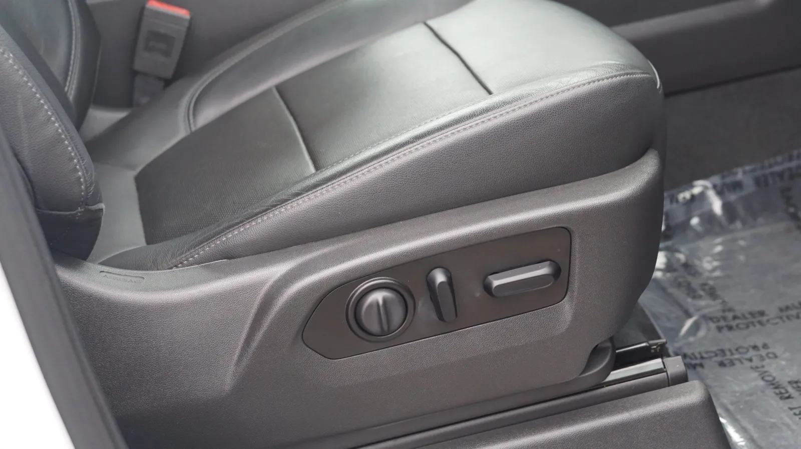 GMC Sierra photo 16