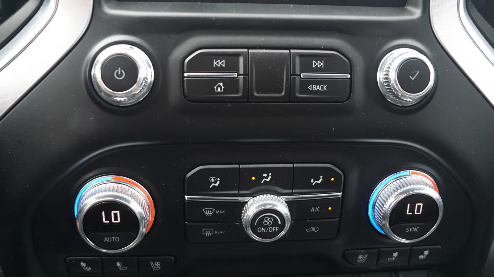 GMC Sierra photo 26