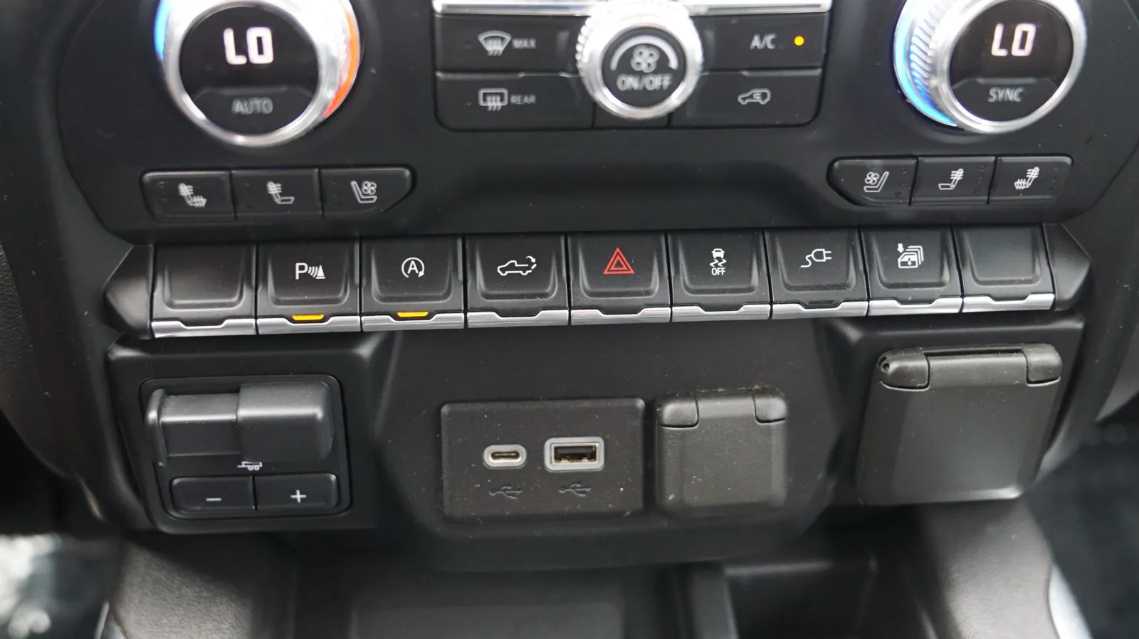 GMC Sierra photo 27