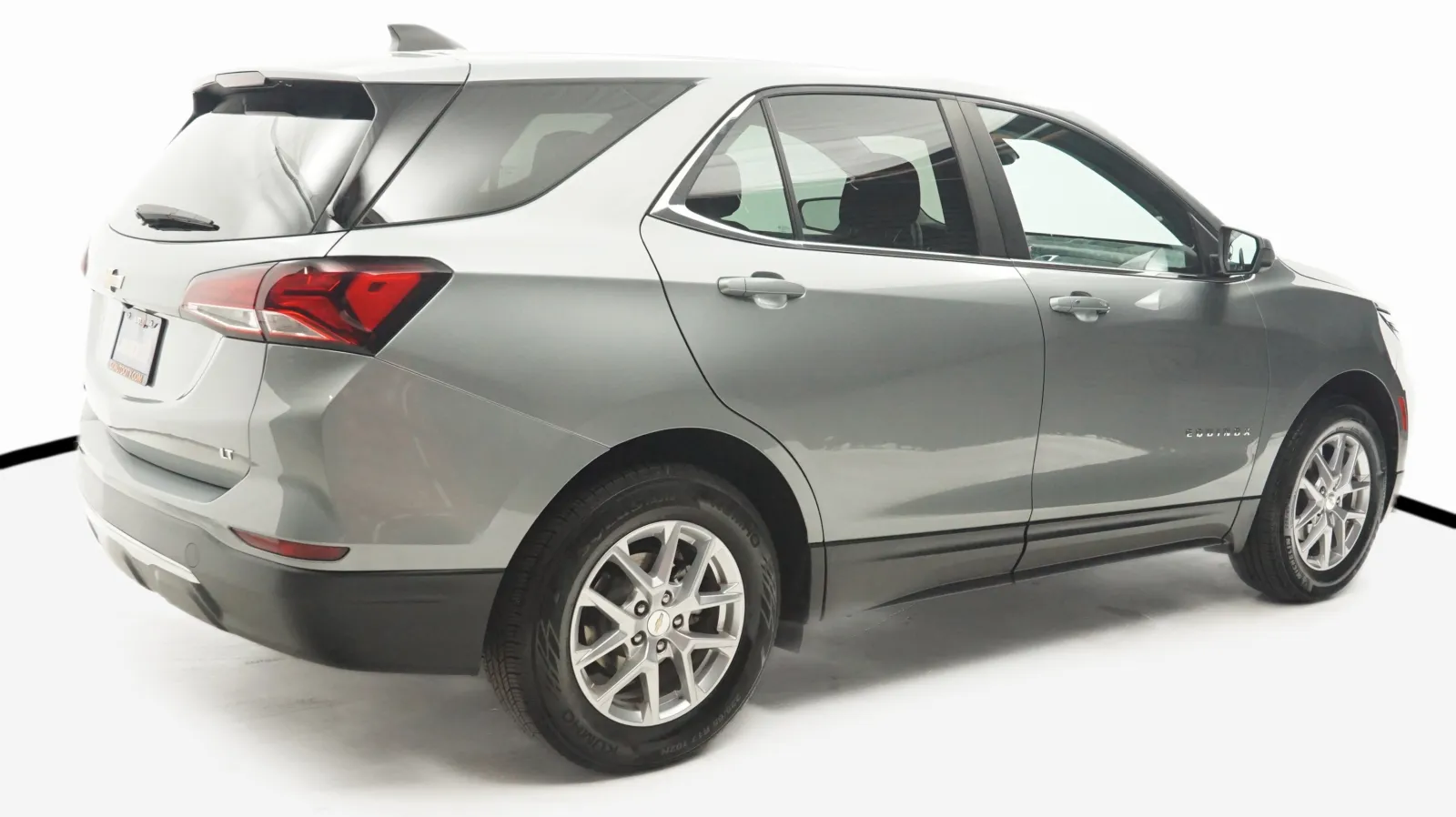 More photos of 2023 Chevrolet Equinox LT at Auto City, CA