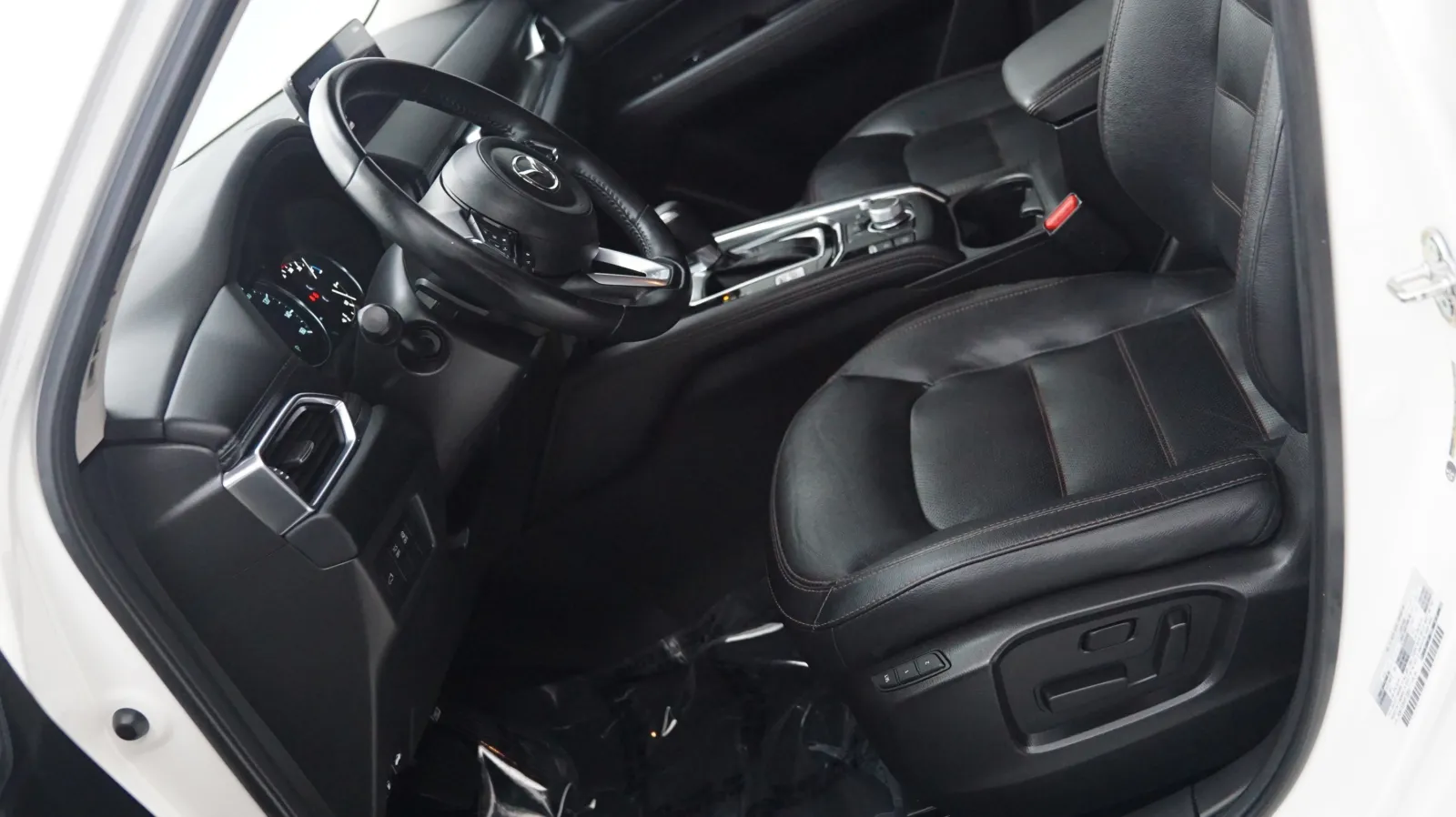 More photos of 2021 Mazda CX-5 Grand Touring at Auto City, CA