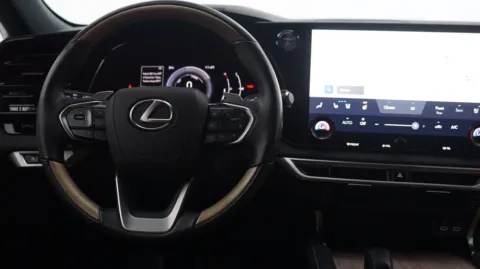 More photos of 2023 Lexus RX 350h Premium at Auto City, CA