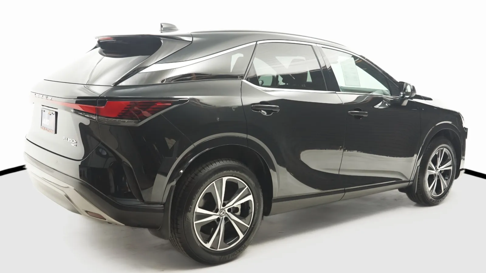 More photos of 2023 Lexus RX 350h Premium at Auto City, CA