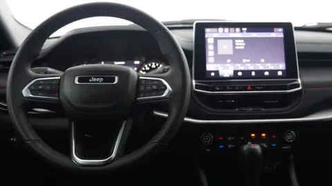 More photos of 2023 Jeep Compass Trailhawk at Auto City, CA