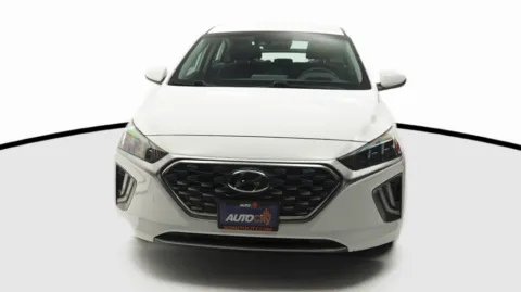 More photos of 2020 Hyundai Ioniq Plug-In Hybrid SEL at Auto City, CA
