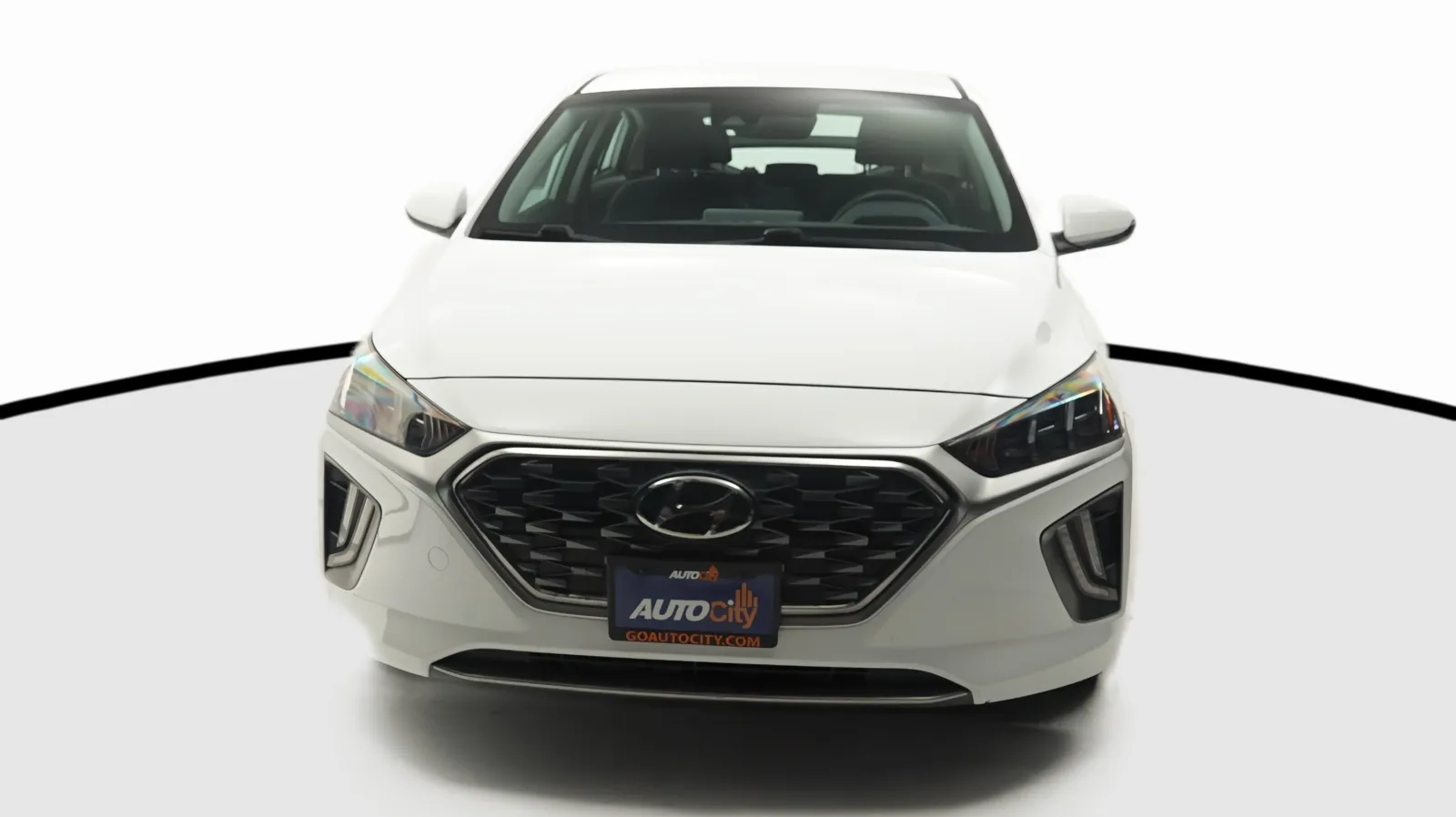 More photos of 2020 Hyundai Ioniq Plug-In Hybrid SEL at Auto City, CA
