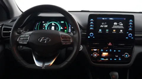 More photos of 2020 Hyundai Ioniq Plug-In Hybrid SEL at Auto City, CA