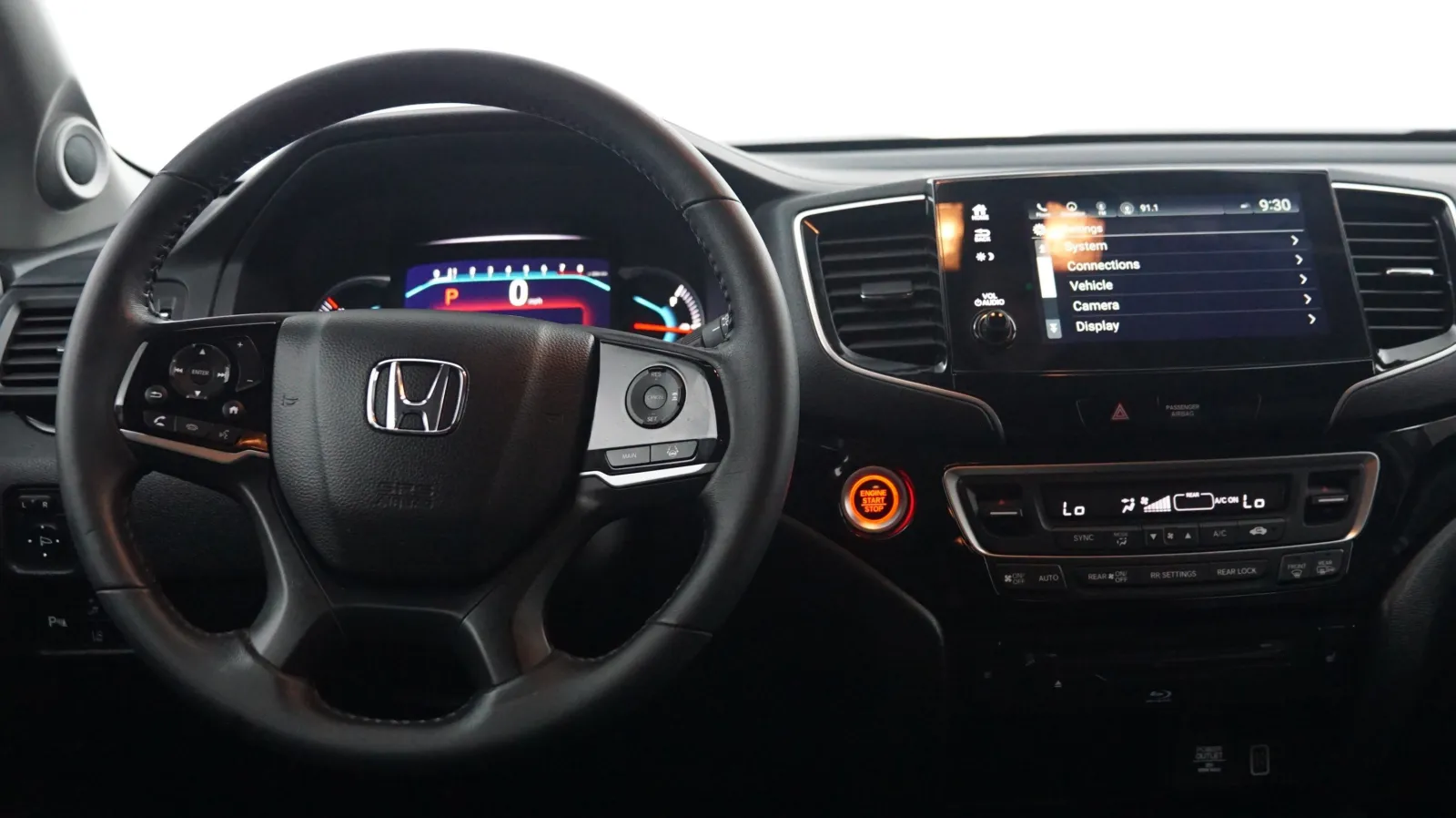 More photos of 2022 Honda Pilot Touring 7-Passenger at Auto City, CA