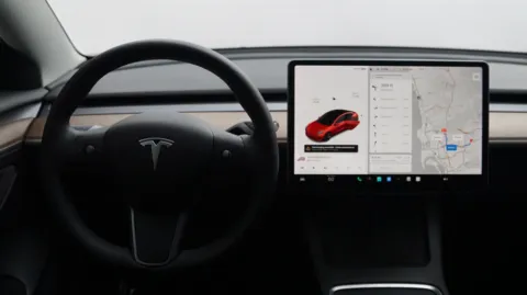 More photos of 2022 Tesla Model 3 at Auto City, CA
