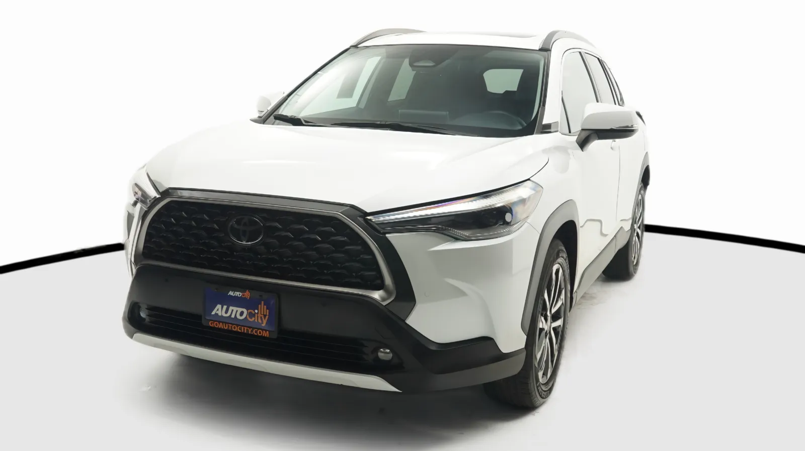 White 2023 Toyota Corolla Cross XLE for sale in El Cajon, CA