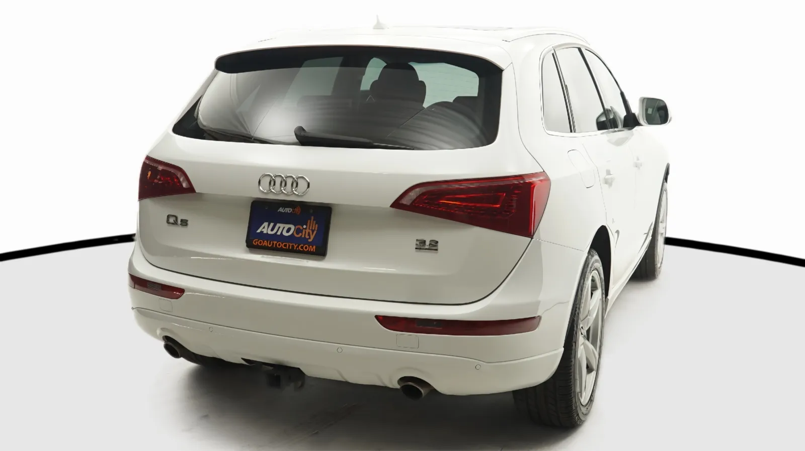 More photos of 2010 Audi Q5 Prestige at Auto City, CA
