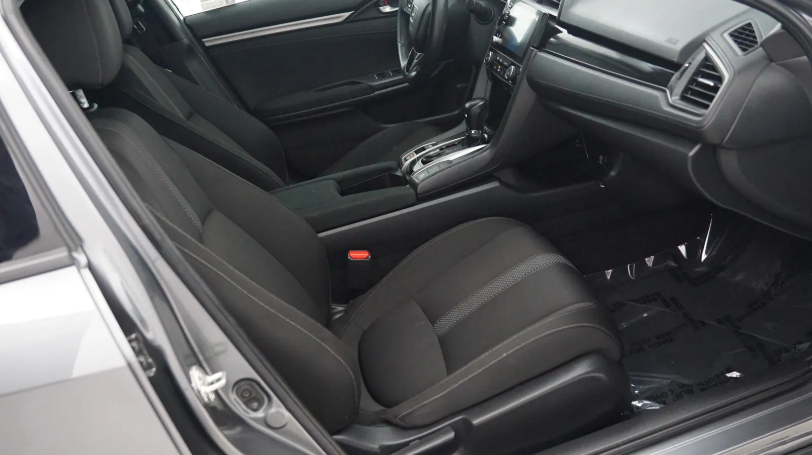 More photos of 2020 Honda Civic Hatchback EX at Auto City, CA