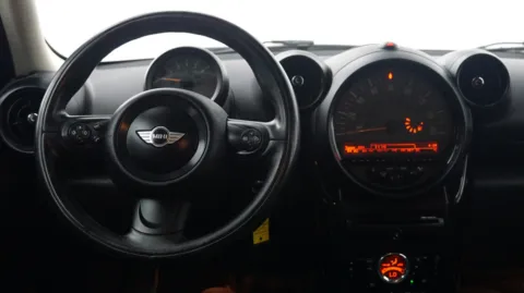 More photos of 2016 Mini Cooper Countryman Cooper at Auto City, CA