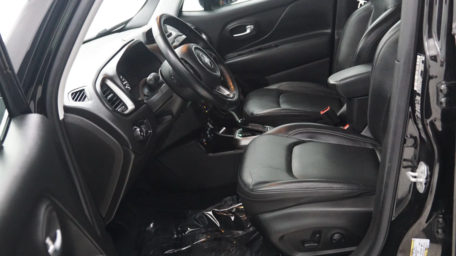 Jeep Renegade photo 7
