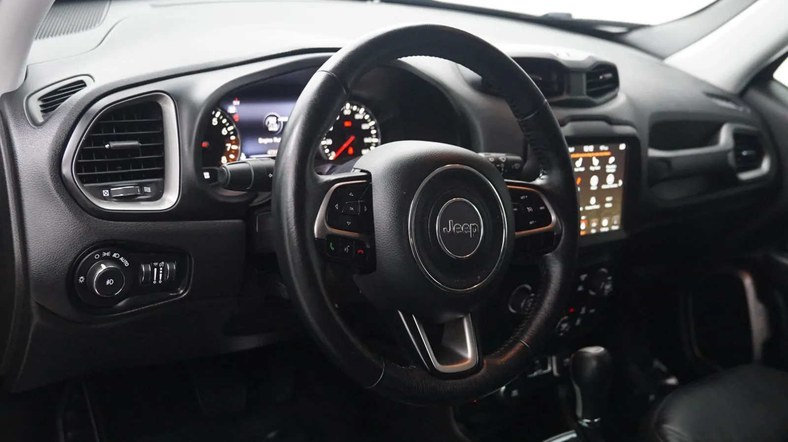 Jeep Renegade photo 15