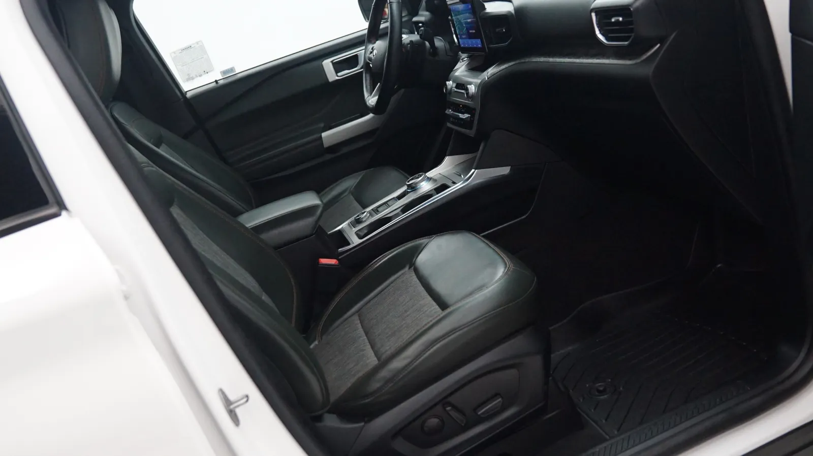 More photos of 2022 Ford Explorer Timberline at Auto City, CA