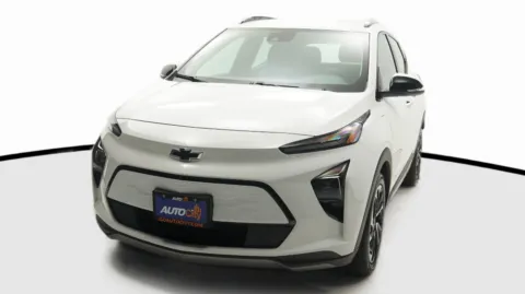 White 2023 Chevrolet Bolt EUV Premier for sale in El Cajon, CA