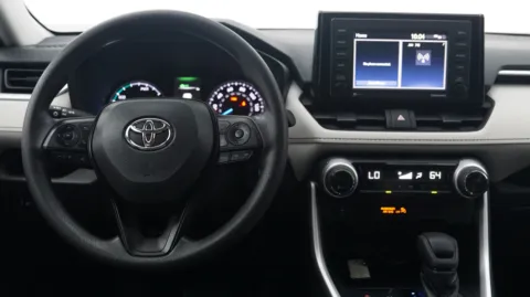 More photos of 2022 Toyota RAV4 Hybrid XLE at Auto City, CA