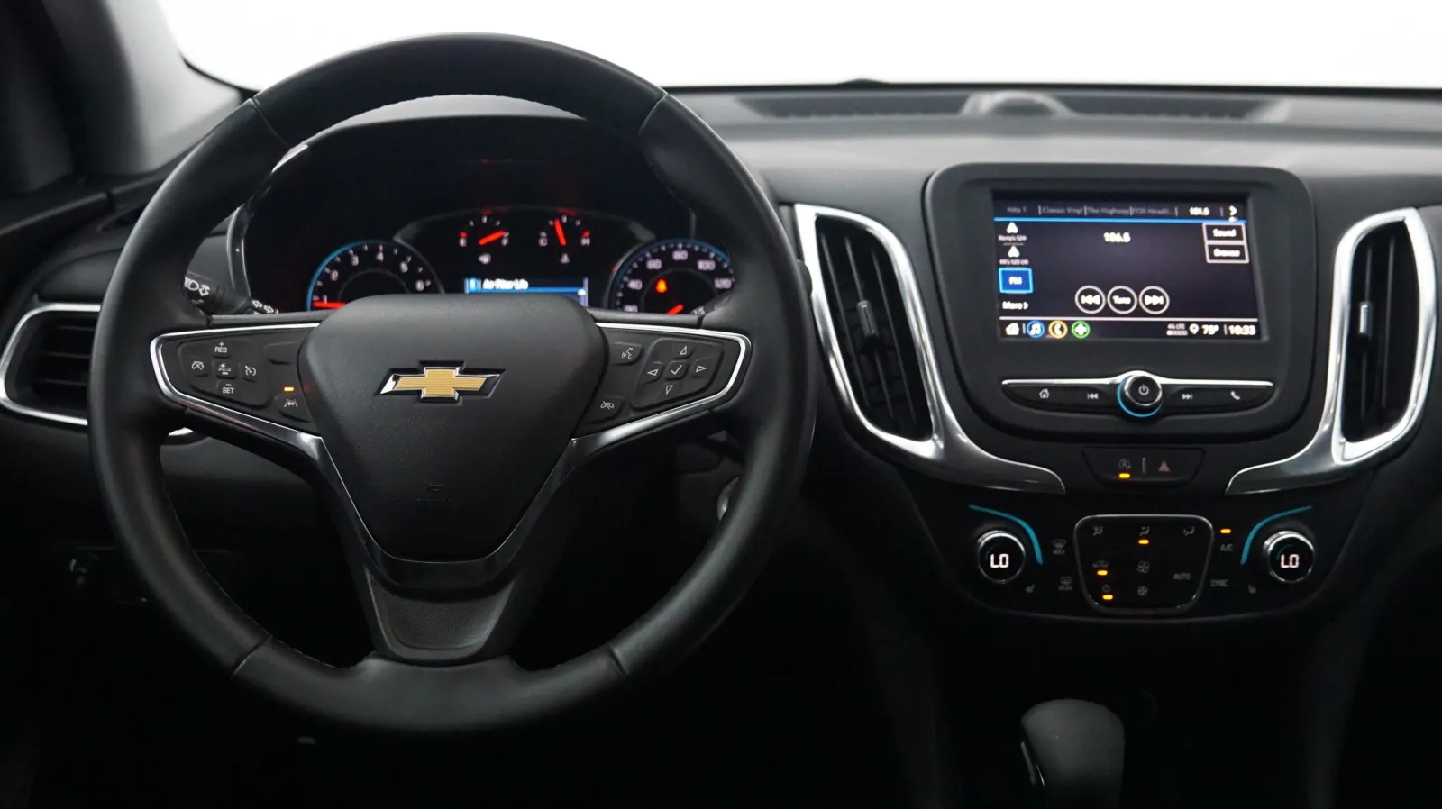 More photos of 2024 Chevrolet Equinox LT at Auto City, CA