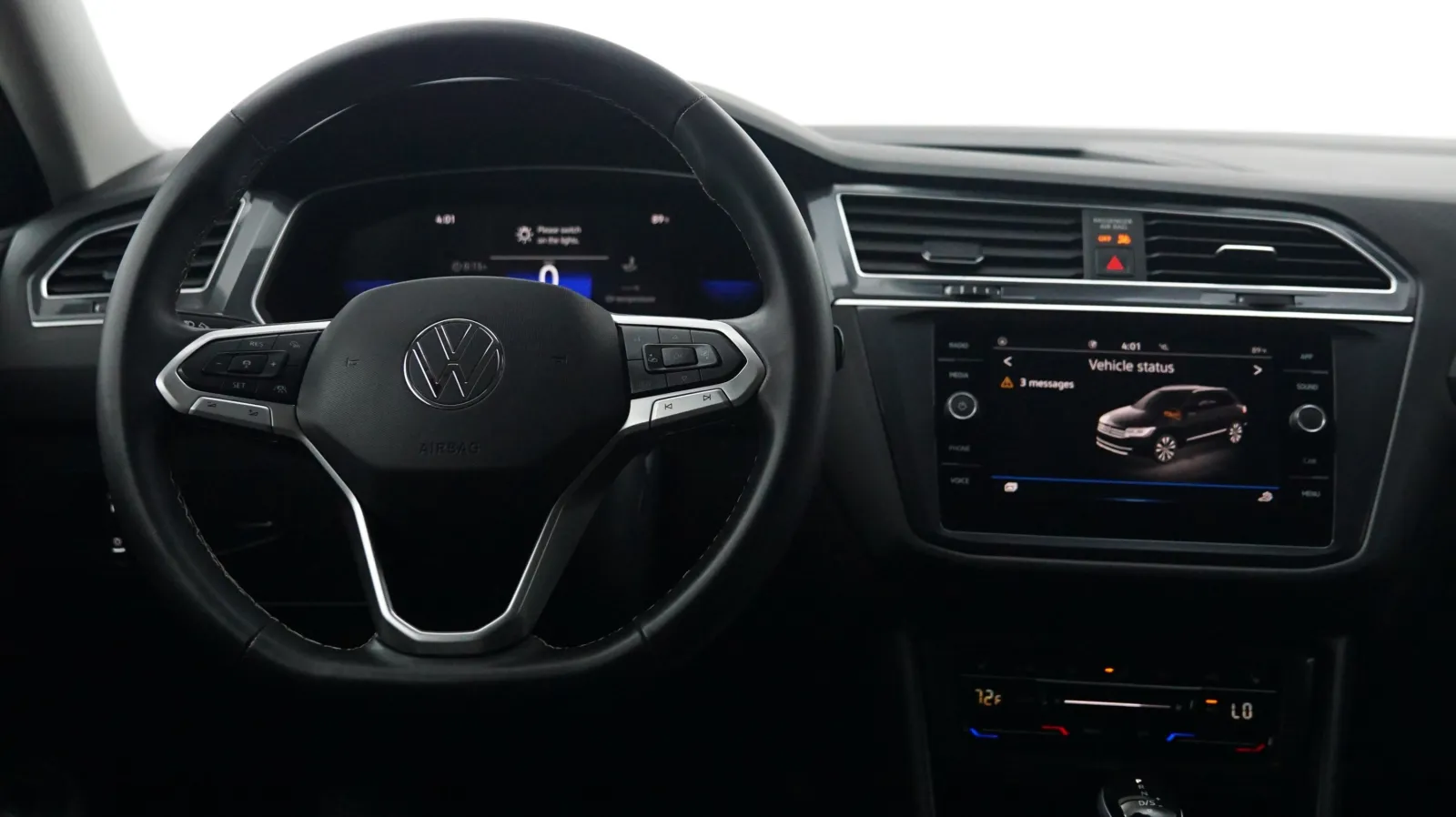 More photos of 2024 Volkswagen Tiguan SE at Auto City, CA