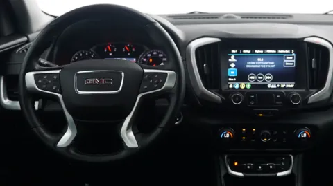 More photos of 2023 GMC Terrain SLT at Auto City, CA