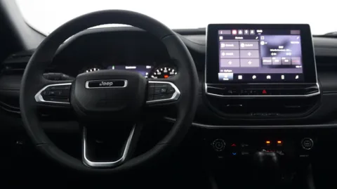 More photos of 2022 Jeep Compass Altitude at Auto City, CA