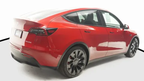 More photos of 2021 Tesla Model Y Performance at Auto City, CA