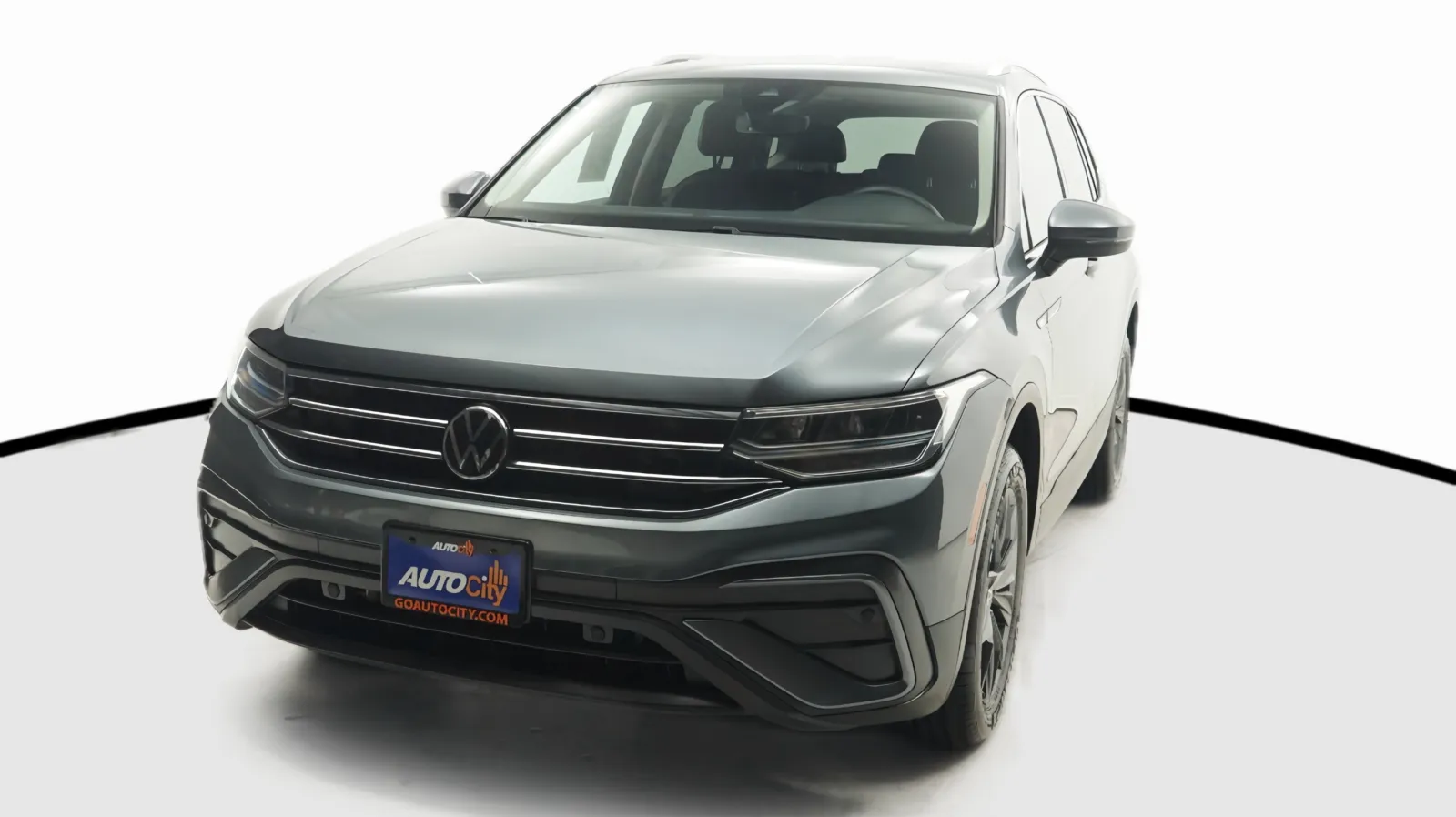 Gray 2022 Volkswagen Tiguan SE for sale in El Cajon, CA