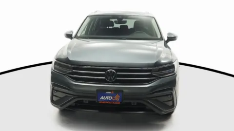 Another view of 2022 Volkswagen Tiguan SE for sale in El Cajon, CA at Auto City