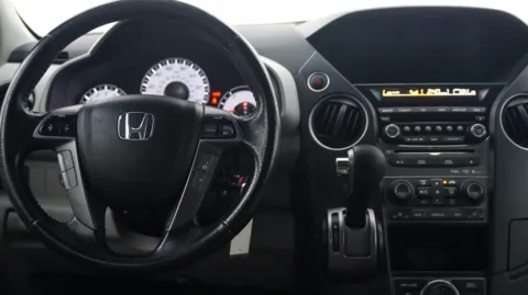 More photos of 2015 Honda Pilot Touring at Auto City, CA