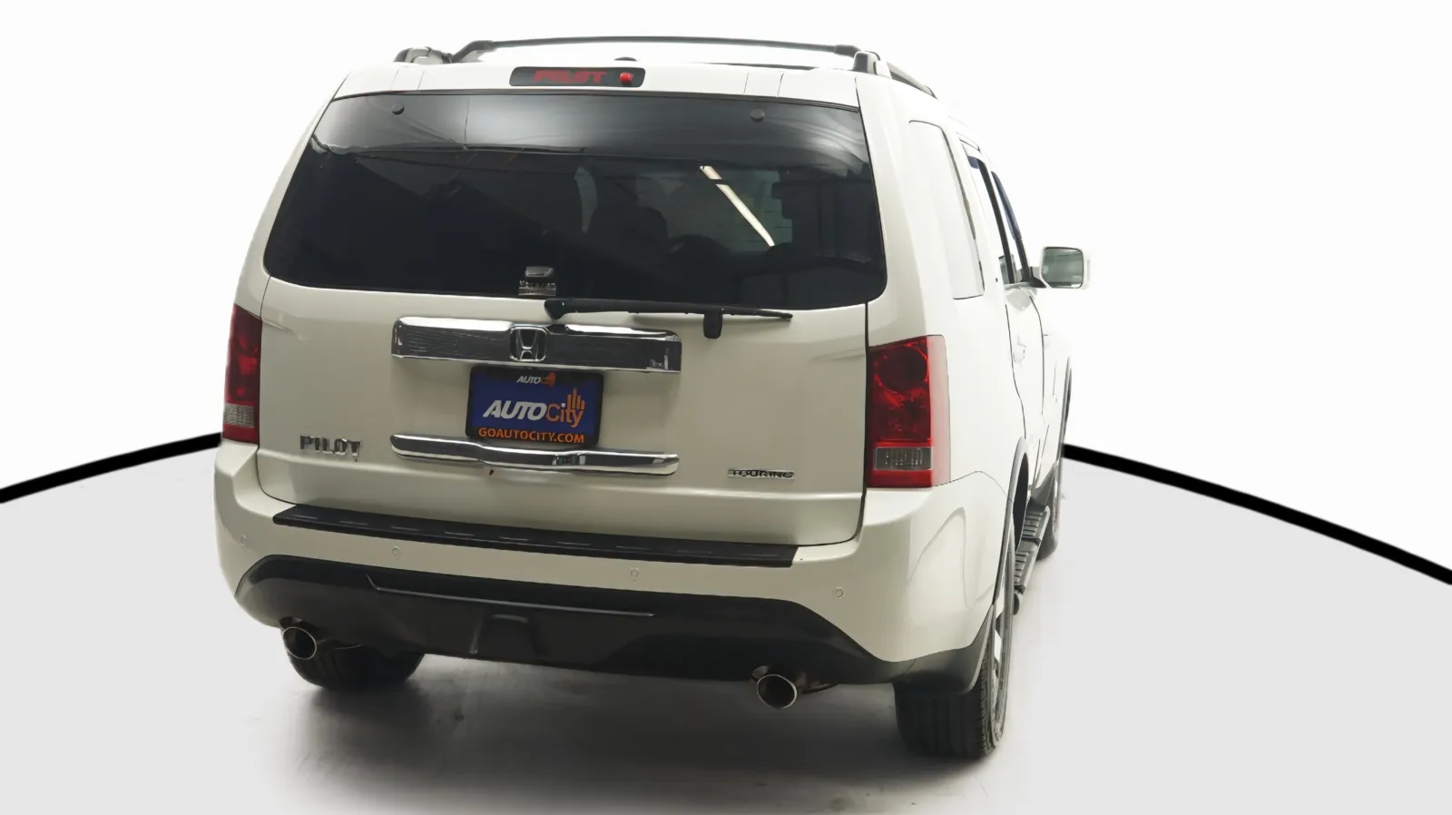 More photos of 2015 Honda Pilot Touring at Auto City, CA