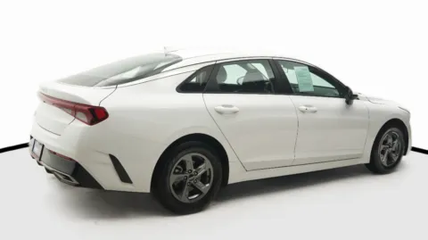 More photos of 2023 Kia K5 LXS at Auto City, CA