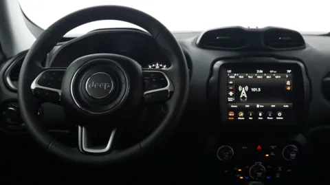 More photos of 2023 Jeep Renegade Latitude at Auto City, CA