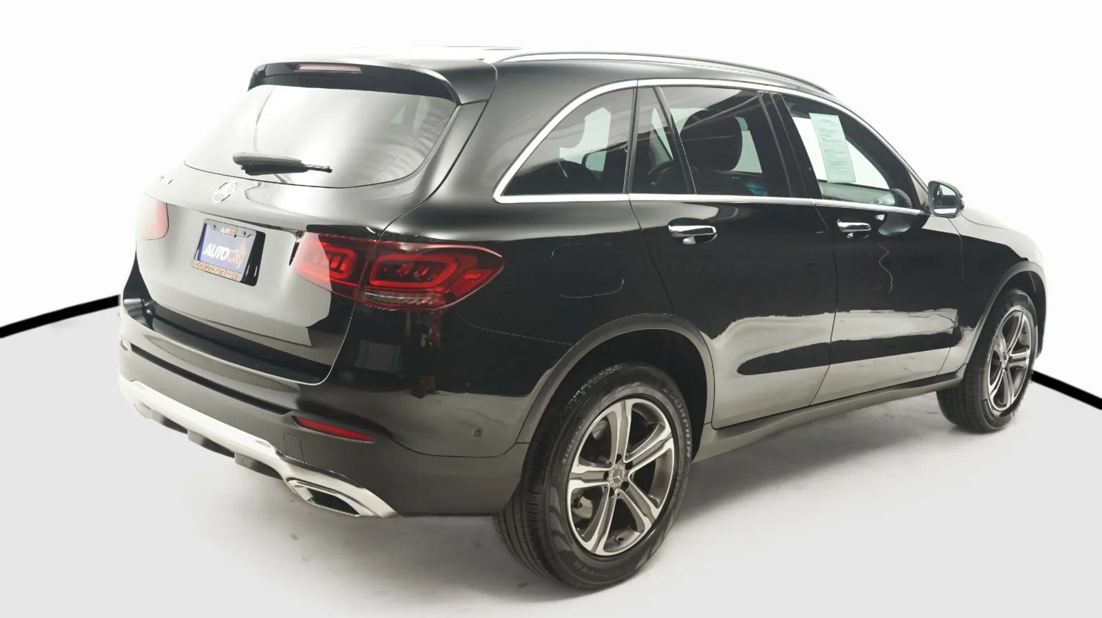 More photos of 2022 Mercedes-Benz GLC 300 at Auto City, CA
