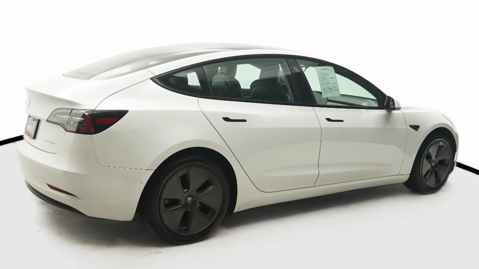 More photos of 2022 Tesla Model 3 Long Range at Auto City, CA