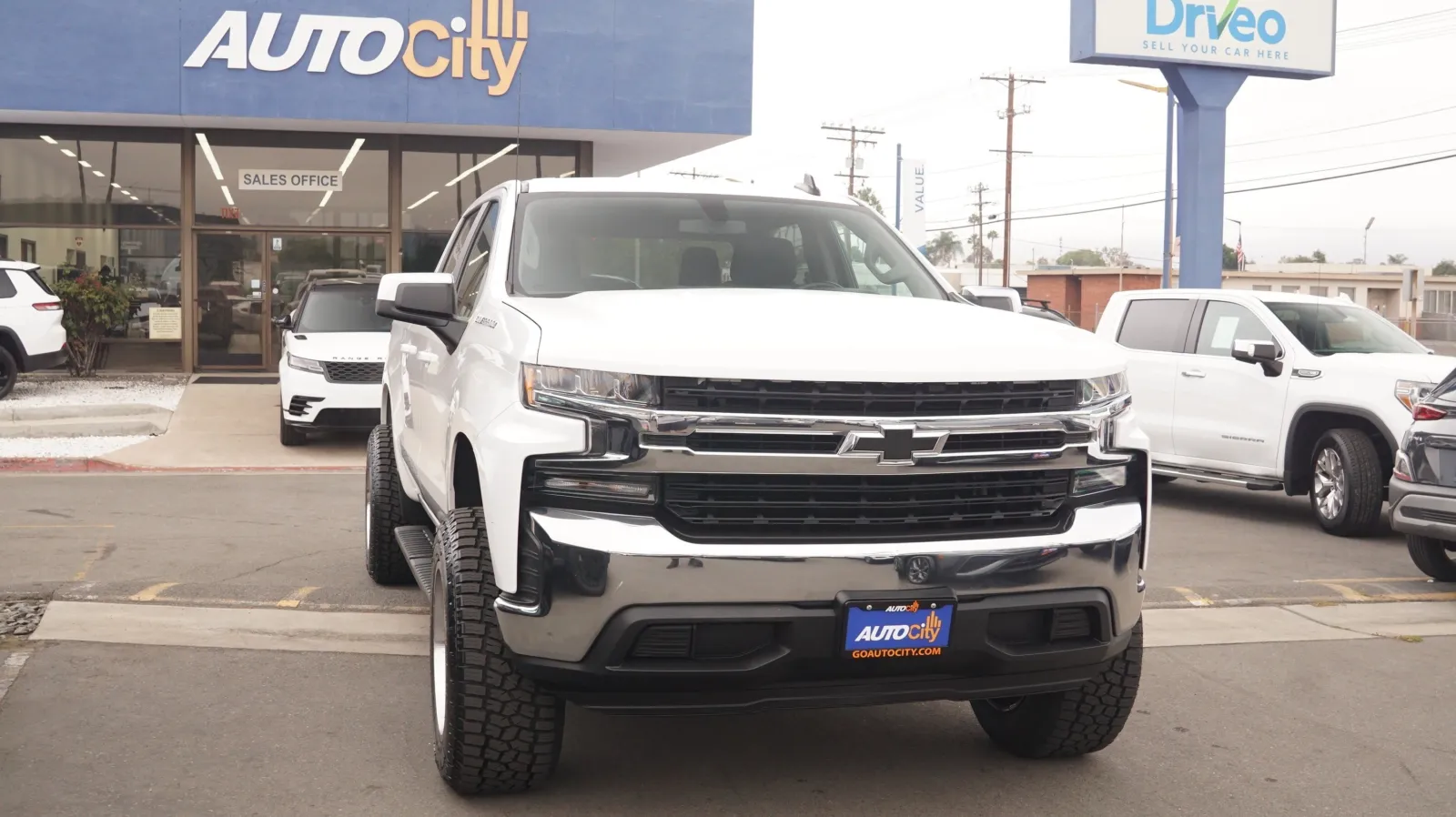 More photos of 2020 Chevrolet Silverado 1500 LT at Auto City, CA