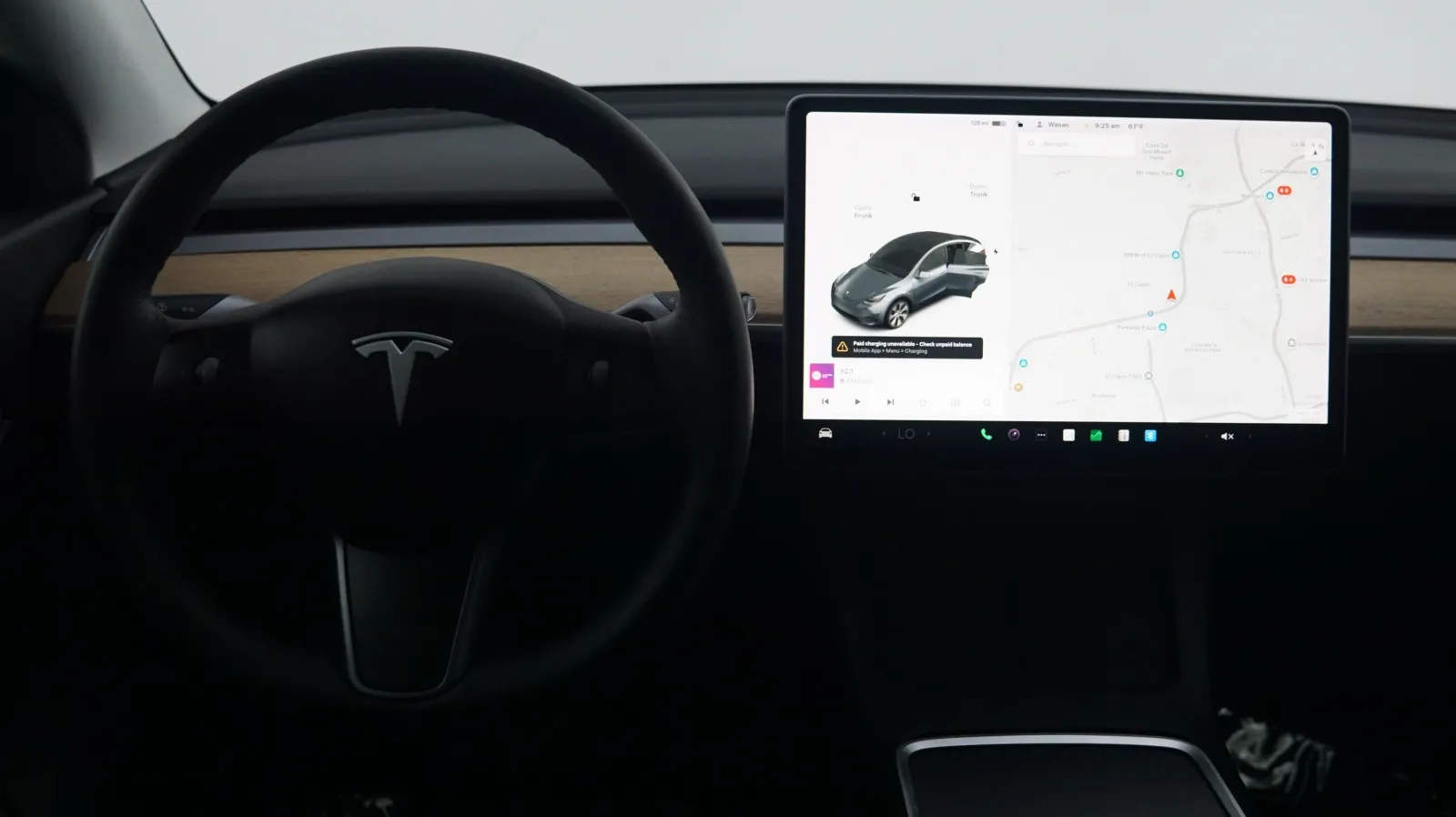 More photos of 2021 Tesla Model Y Standard Range at Auto City, CA