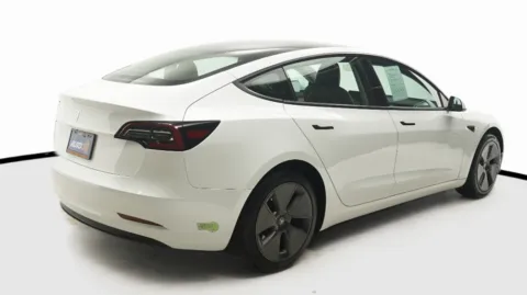 More photos of 2023 Tesla Model 3 at Auto City, CA