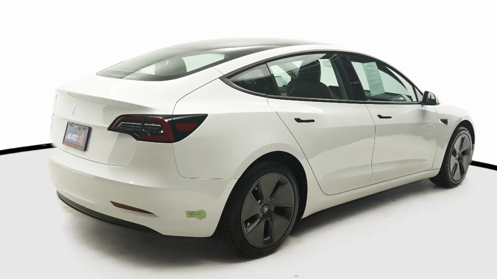 More photos of 2023 Tesla Model 3 at Auto City, CA