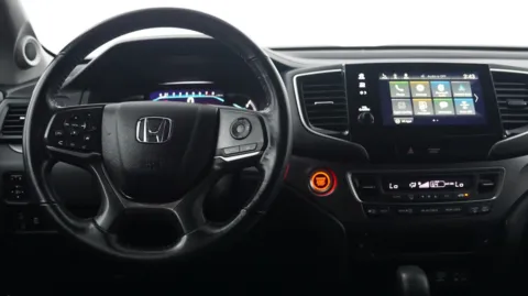 More photos of 2019 Honda Pilot EX-L at Auto City, CA