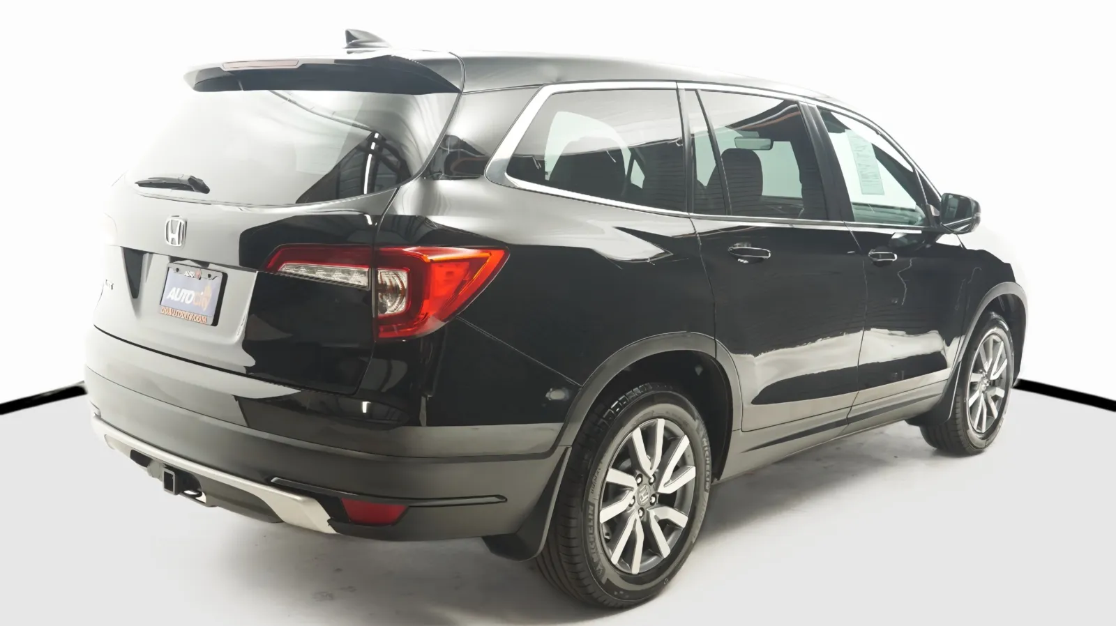 More photos of 2019 Honda Pilot EX-L at Auto City, CA