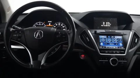 More photos of 2017 Acura MDX w/Technology Pkg at Auto City, CA